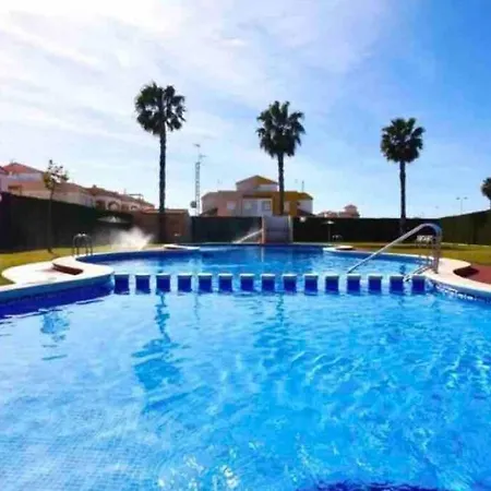 Acogedor Apartamento Con Piscina Cerca A La Playa Apartamento Torrevieja